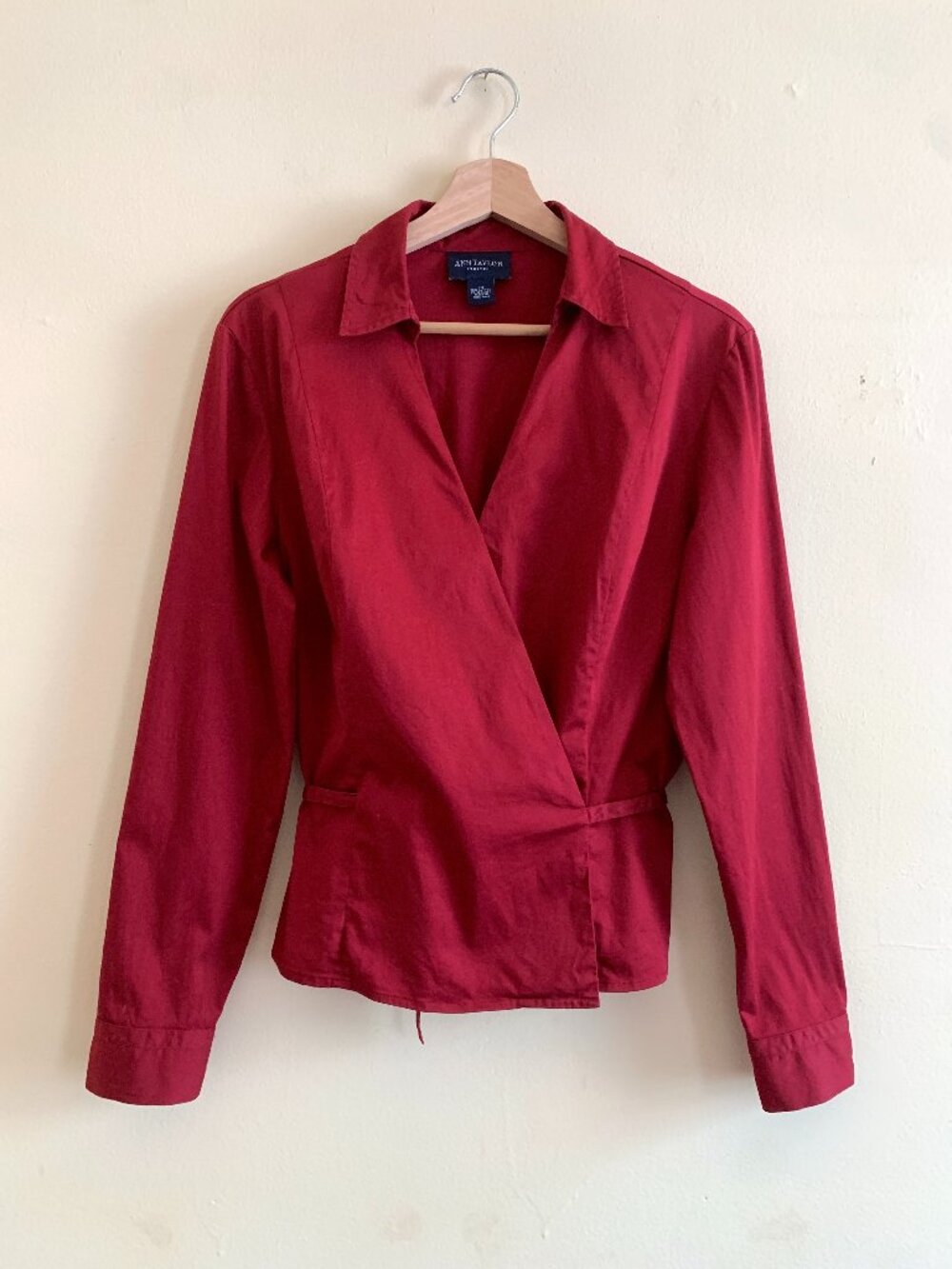 VINTAGE Ann Taylor Burgundy Wrap Top Womens 8/10 Long Sleeve Blouse Career Offic